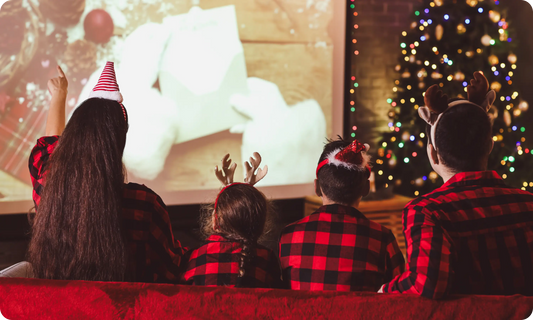 How to Create the Perfect Christmas Movie Night with Your Sound System and Projector